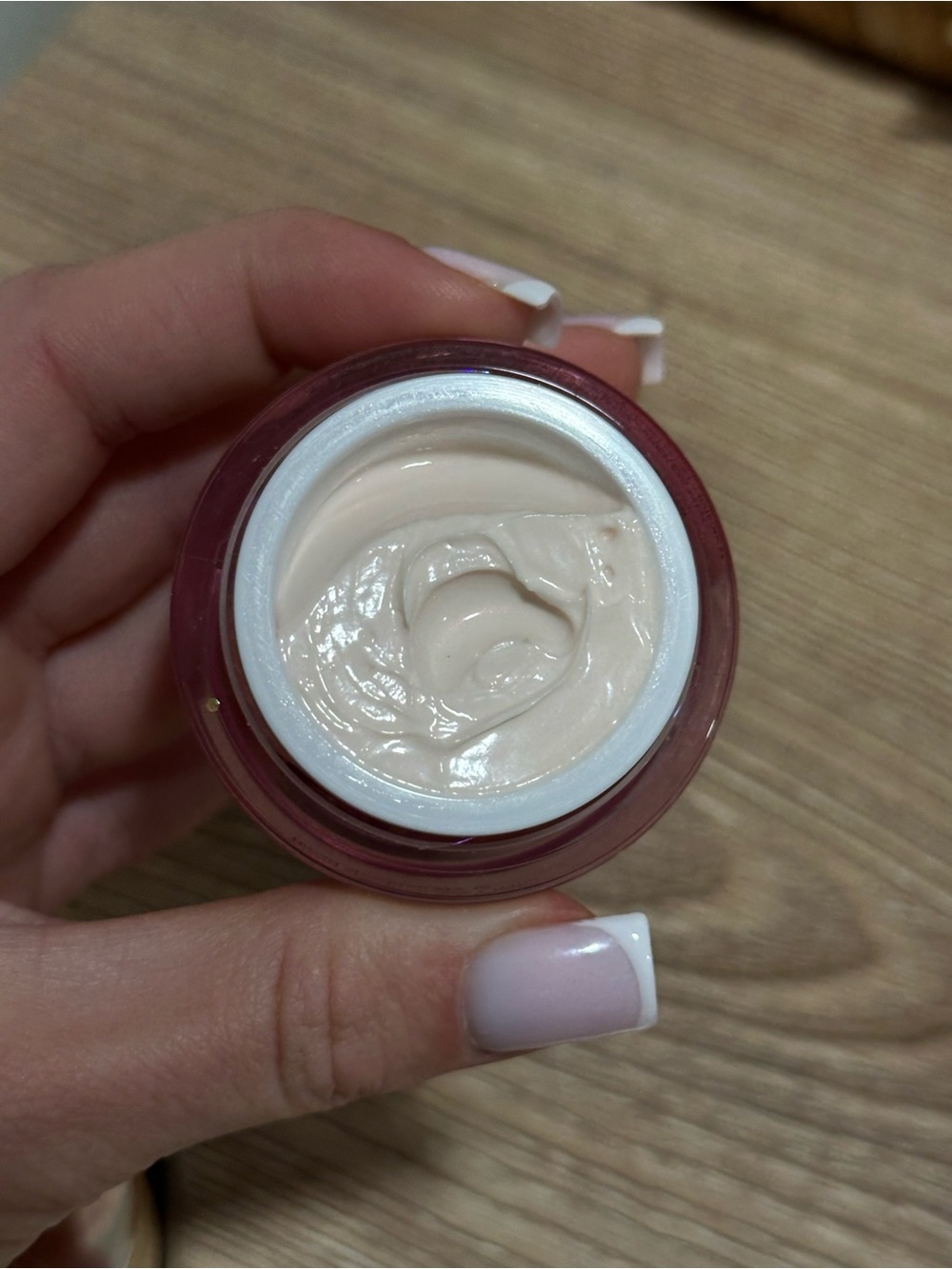 Estee Lauder Eye Cream & Face Cream Set in Gold and Brown - Picture 6 of 8